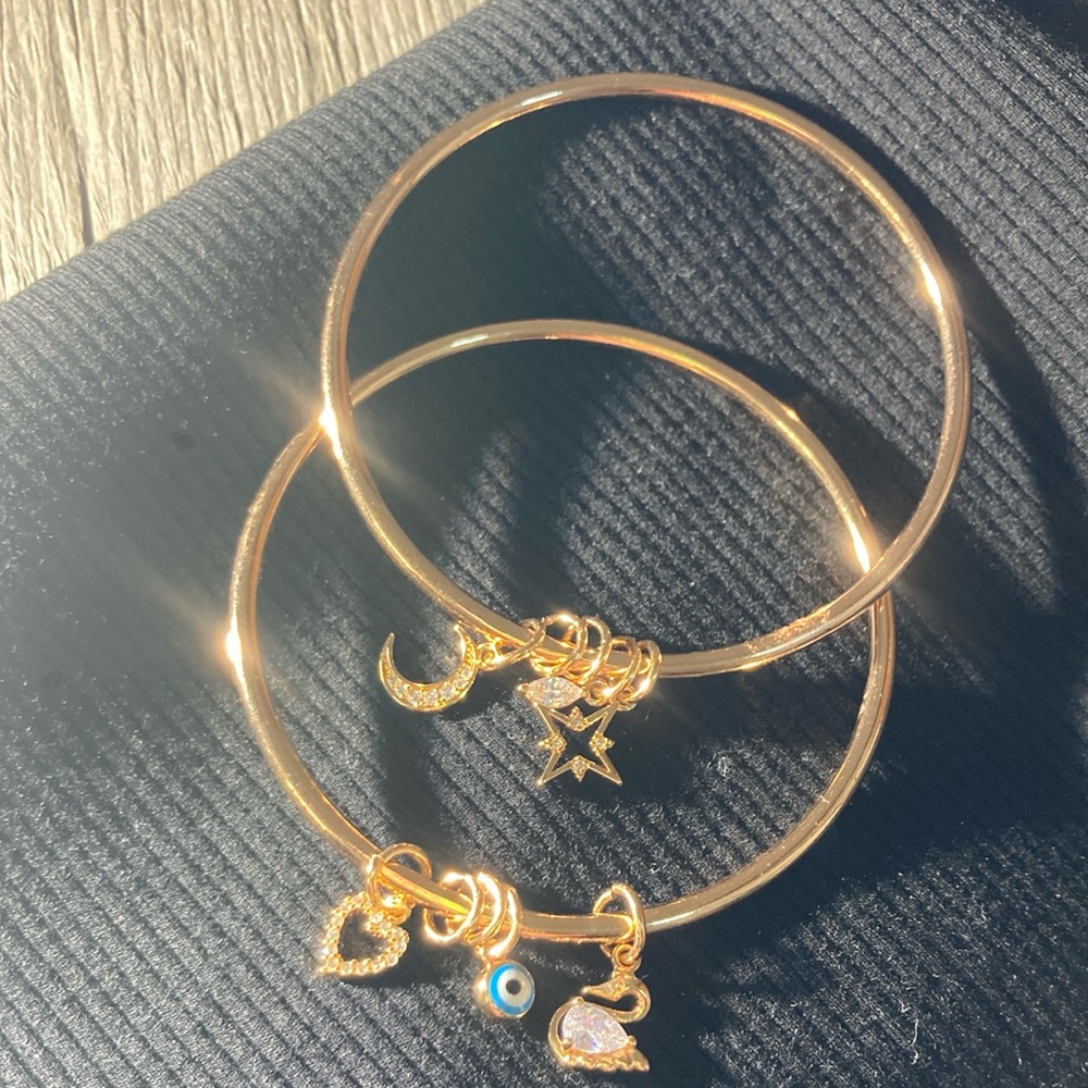 Charm Bangle Set